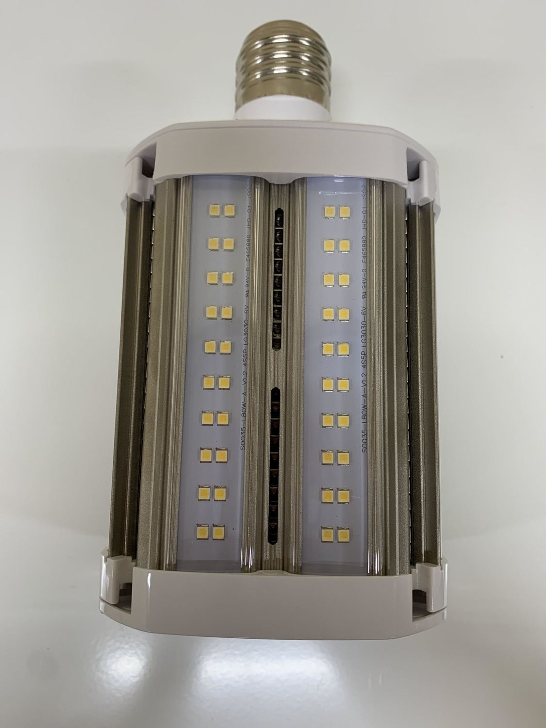 LBA35-80W-5000K 80W, 5000K,120~277V, 50/60Hz CRI≥80, PF≥0.90, 9280 LM 6PCS/CTN MOQ:1CARTON EX39 base are available
