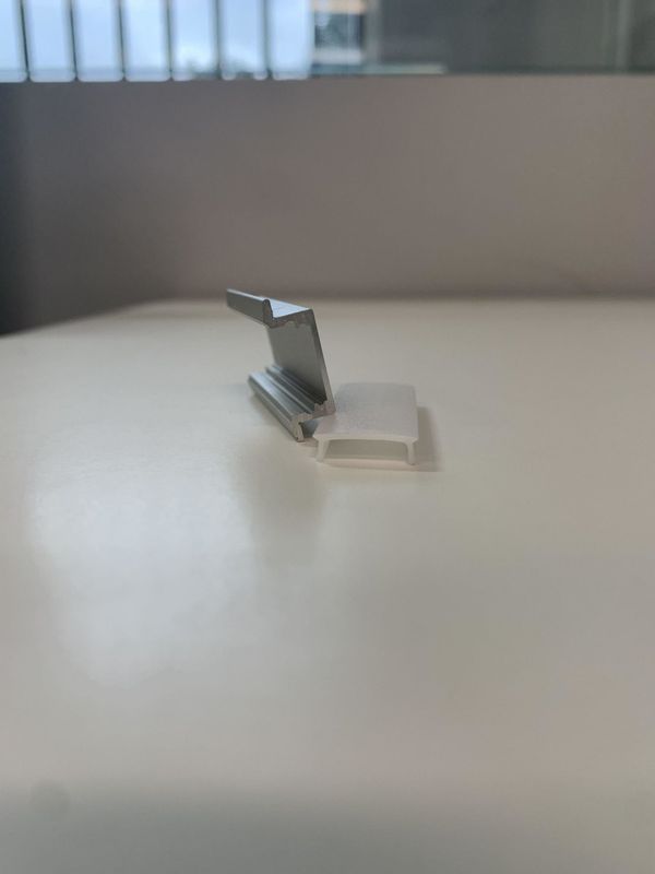 LBAP1715 ALUMINUM CHANNEL 2 MTS Material: Anodized aluminum  Diffuser: PMMA opal/frosted/clear Dimension: 17.2*15.3mm