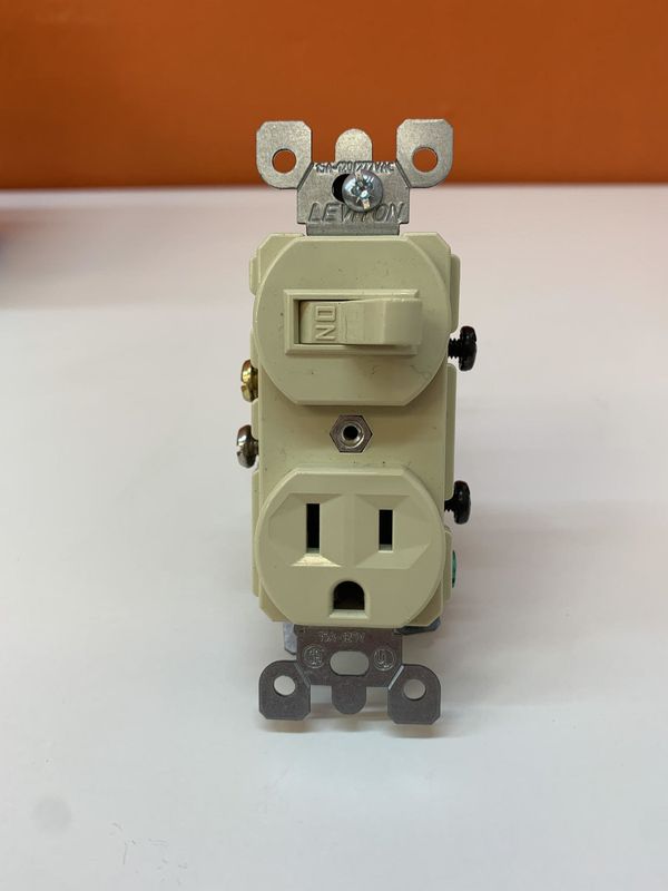 06 5225I COMBINATION SWITCH+RECEPT 15AMP/120V IVORY LEVITON