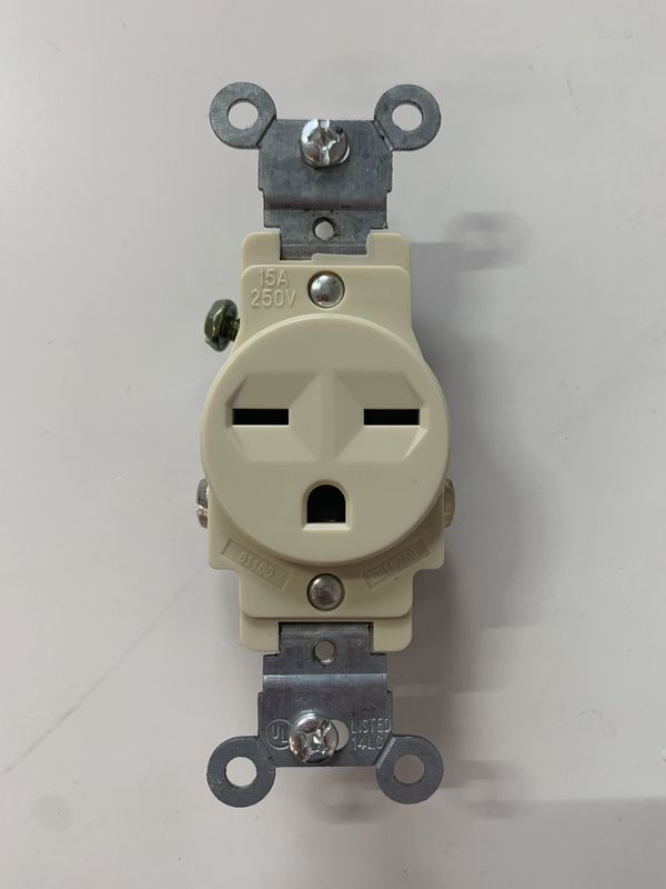 61160-I COMMERCIAL SINGLE RECEPTACLE 15AMP-250V 6-15IV