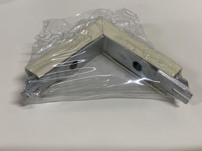 STEEL EXTERNAL ELBOW WIREMOLD/ V518