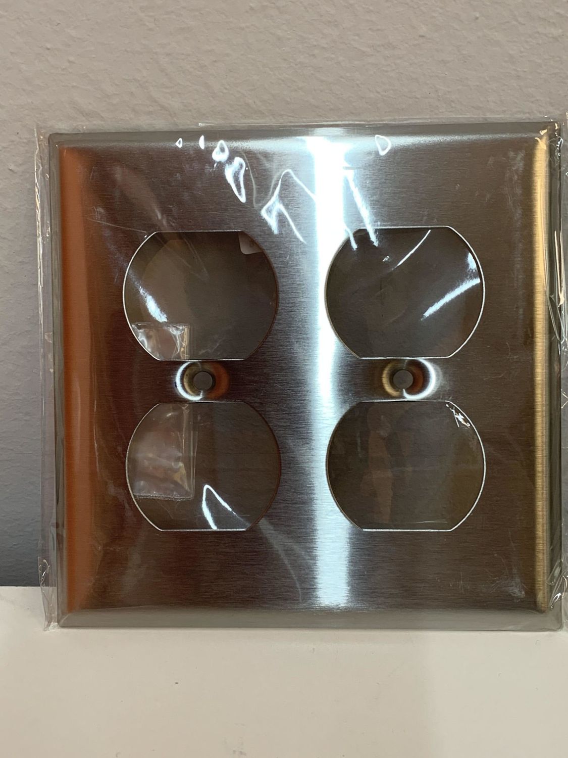 7722 COMMERCIAL 2GANG DUPLEX RECEPTACLE  METAL PLATE STAINLESS STEEL