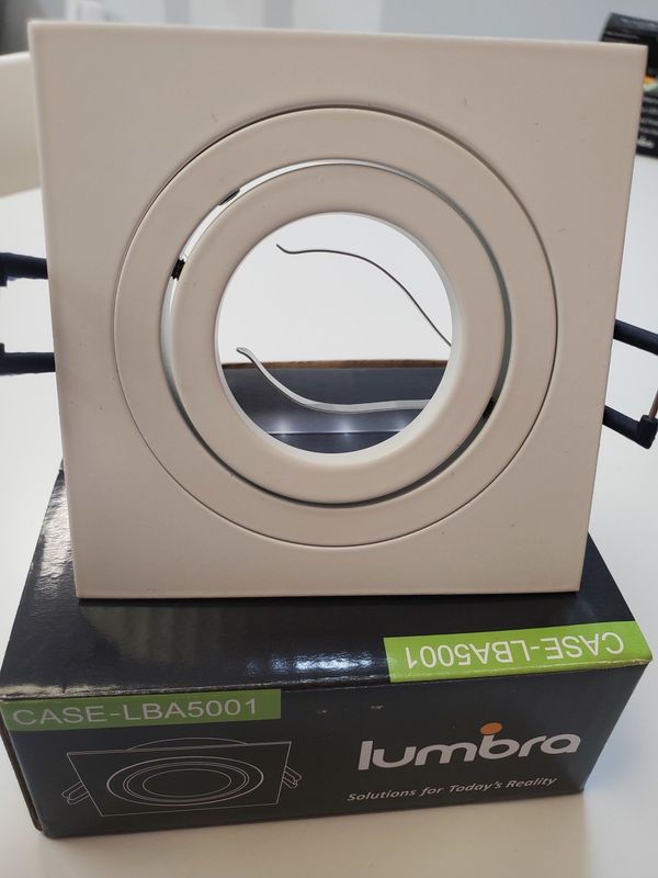 LBA5001MW FASCIA SQUARE ALUM CASING MATTE WHITE ADJUSTABLE, FRONT REPLACE BULB, DIA: 3.62"X3.62"X.98" CUTTING: 3.15" LAMPHOLDER GU10