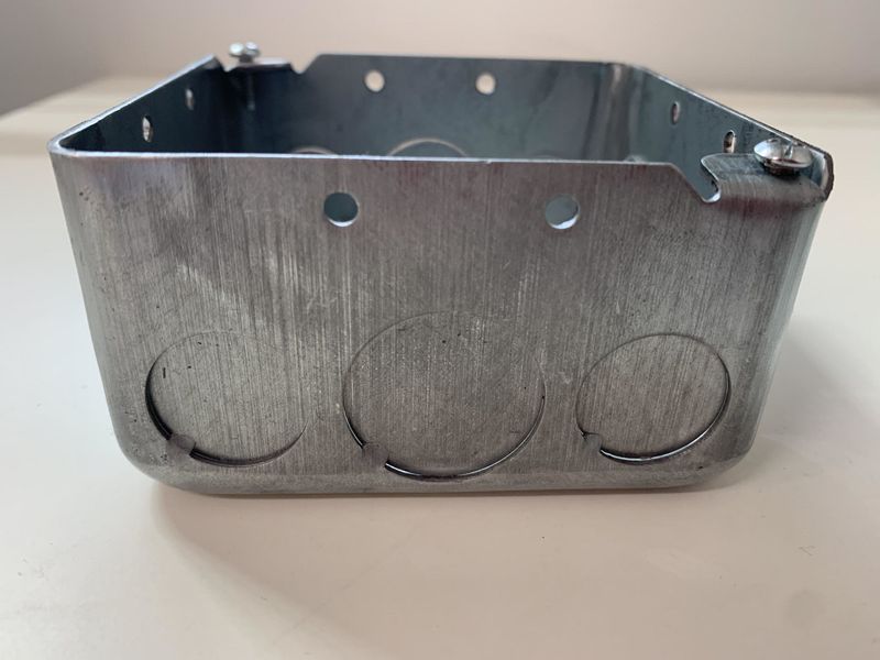 CAJA METAL 4X4 KO 1/2 - 3/4 DEEP 2 1/8 HONDA D4452