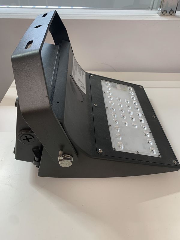 50W LED DOB Full Cutoff Wallpack, 120-277V AC 0-10V DIM, 5000K, BRONCE