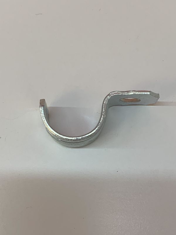GRAPAS RIGIDAS 1/2" 1 TORNILLO