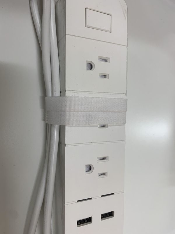 LBS01US SMART WIFI MULTI PLUg;  3 PLUGS / 2 USB Voltage:AC 250V 50Hz-60Hz *Power: 3250w *Max.load current 13A *Certificate:CE/ROHS *Power cord length:1.8m