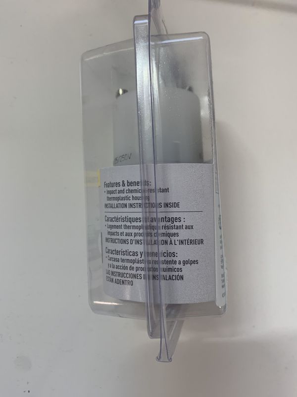 CONECTOR H TWIST 30A/125-250V 4H L14-30C / L1430CCCV3 PLUG HEMBRA FEMALE