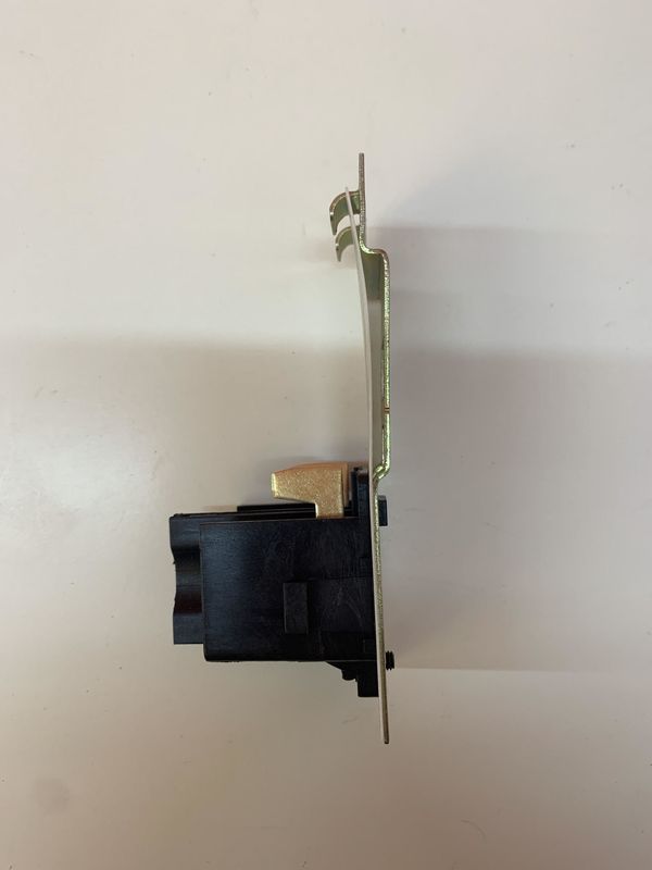 ADAPTER KIT MNT PARA 2 POLOS PLUG IN 125A/ MAIN BREAKER ADAPTER MT700/ PL0720