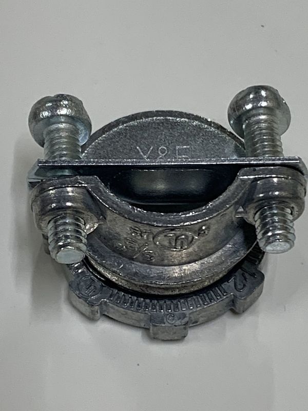 3-NC301 CONECTOR UF KO 1/2 Y 3/8