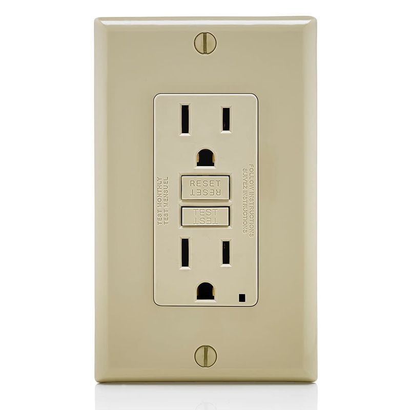RECEPTACULO GROUND FAULT 15 AMP - 125V IV0RY /GFNT1-I/6598I