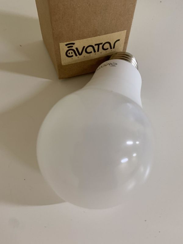 SMART WIFI BULB  RGBW 7W E26