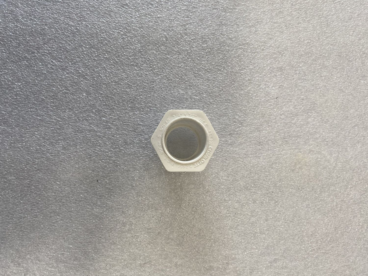 REDUCIDO BUSHING 3/4-1/2 PVC SCH40- C2107