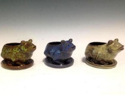 Pot Glazed Frog w/att Saucer 5x5 Asst