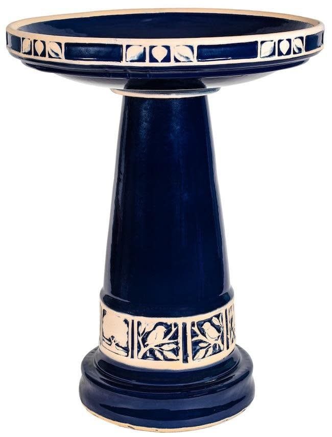 Birdbath Zanesville Top &amp; Bottom 17x21 Asst Made in USA