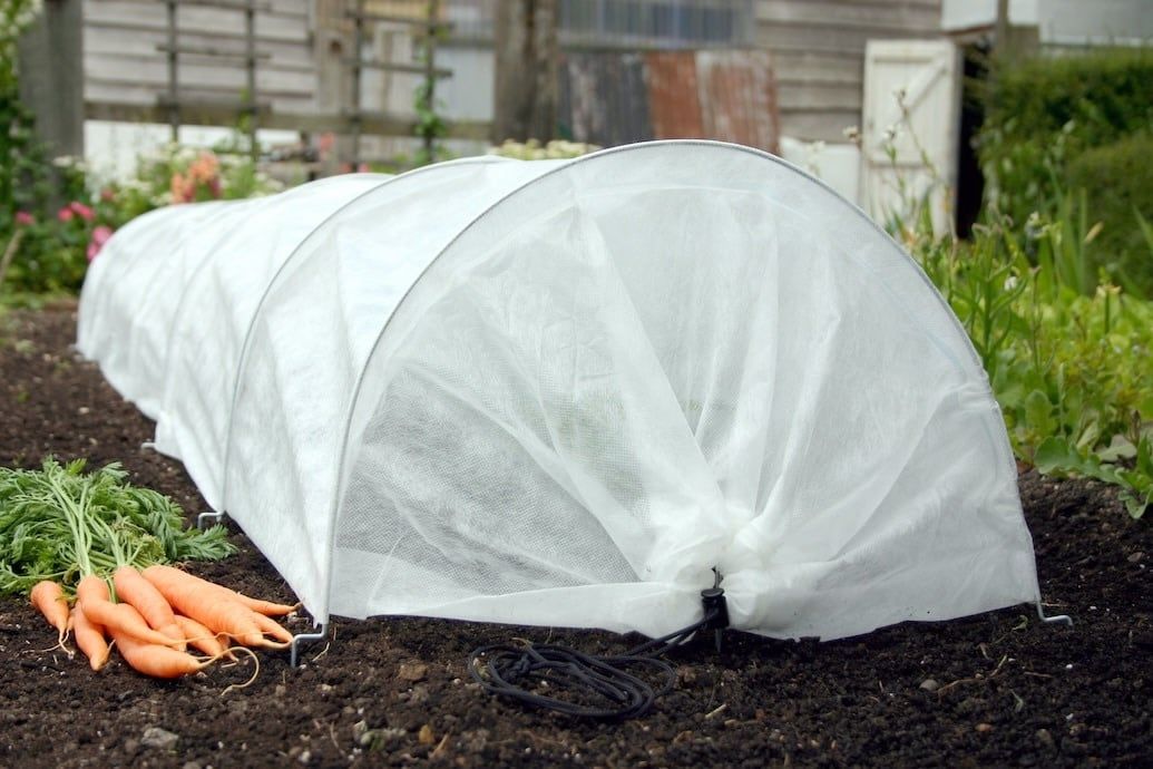 Easy Fleece Tunnel / Row Cover 9.8&#39;Lx18&quot;Wx12&quot;H  Haxnicks