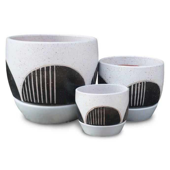 Pot Mid-Century Egg w/Saucer 6x6 Black/White