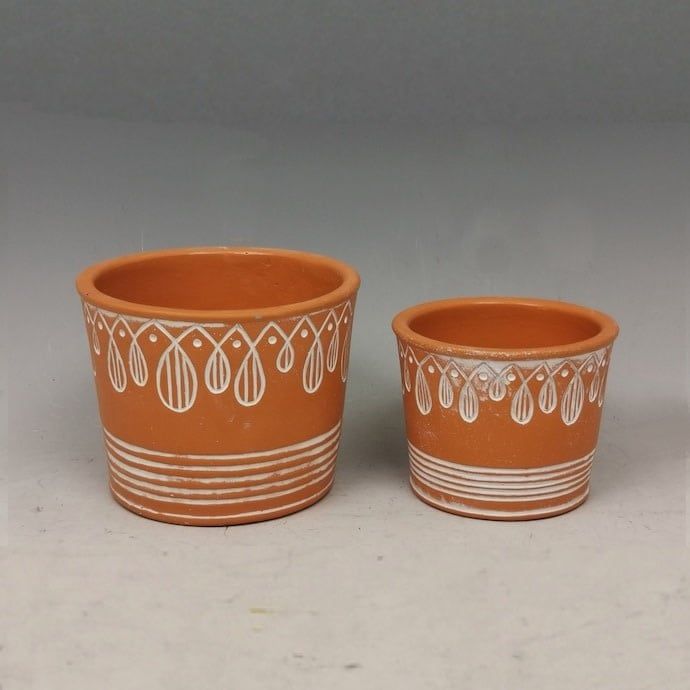 Pot Taper Lined Bottom w/Teardrop Band Sml 4.25x4 Terracotta-Look Cement