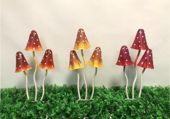 Garden Stake Triple Mushroom Asst 16.5H Metal