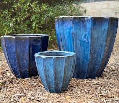 Pot Cora w/Vertical Grooves Med 15x14 Asst