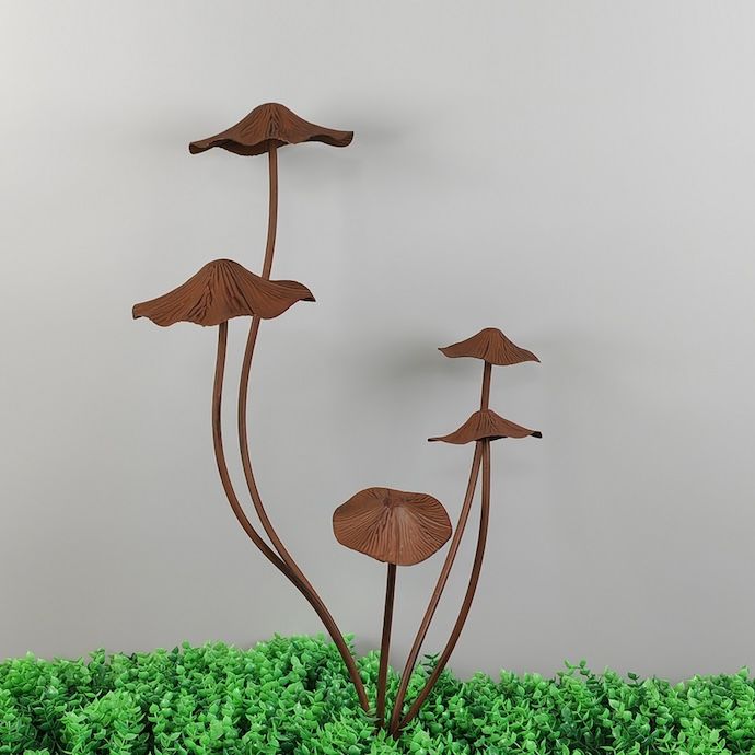 Garden Stake Mushroom Cluster 11.5x23.5H Rust Metal