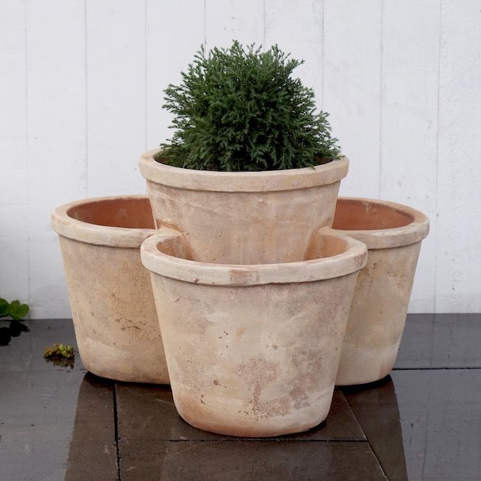 Pot Pocket Planter / Herb Planter 19wx12h Antq Terracotta