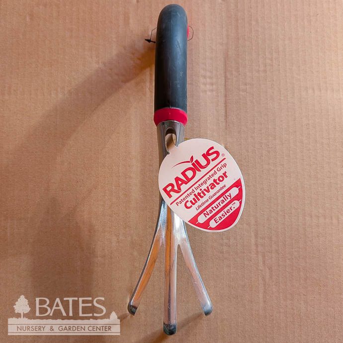 Radius NRG Cultivator Hand Tool - Red