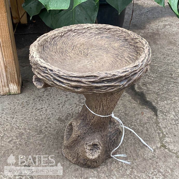 Birdbath Petite One Piece Nest 15hx12w