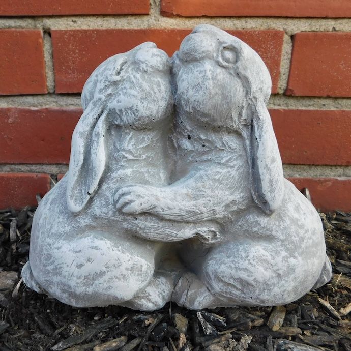 Statuary Hugging Bunnies 7H