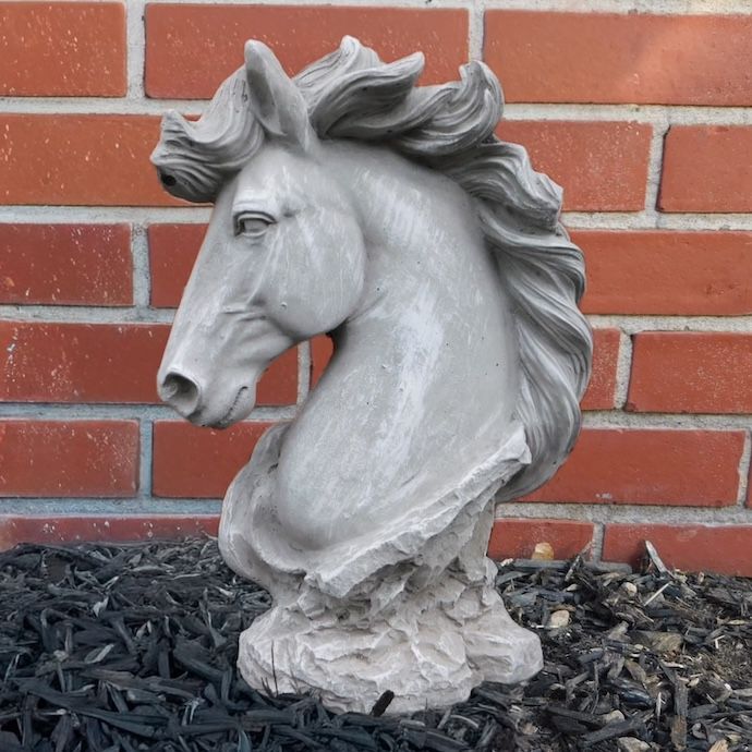 Statuary Horse Bust w/Flowing Mane 12H