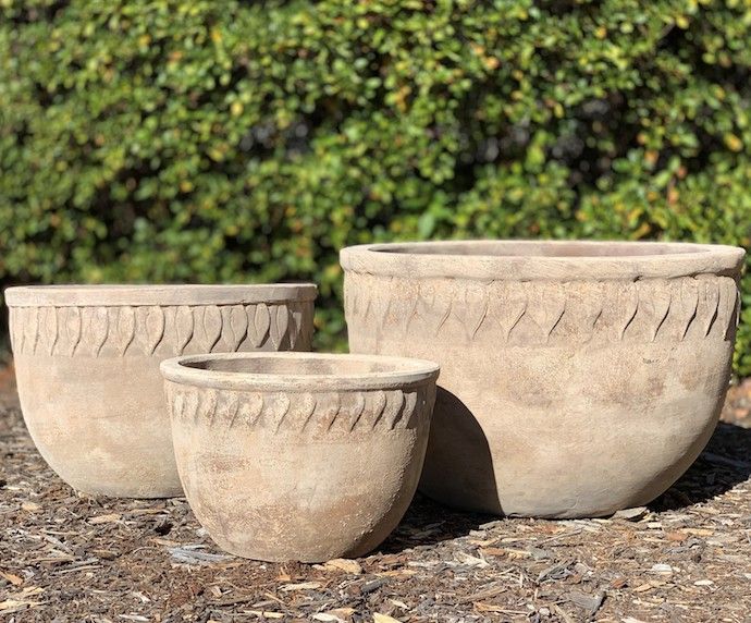 Pot/Bowl Folia w/Leaf Rim Med 17x11 Antq or Wash Terracotta
