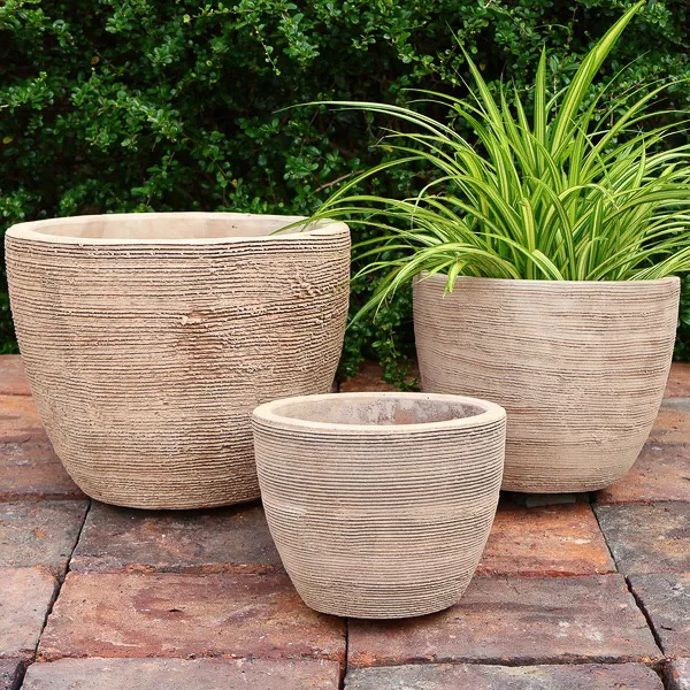 Pot Iven Egg Planter Lrg 15x12.5 Scratched Mocha