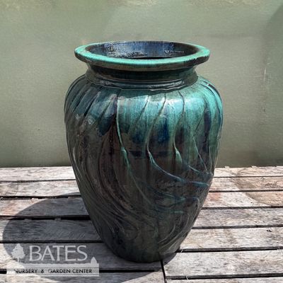 Extra Large &amp; Tall (over 24" wide and/or taller than wide)