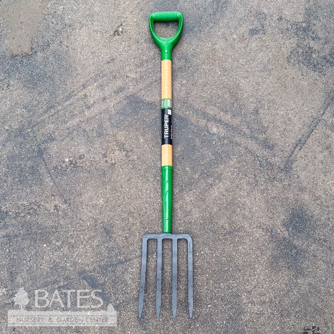Digging/Spading Garden Fork 4-Tine 30" Wood/Steel D Handle Truper Tru Tough
