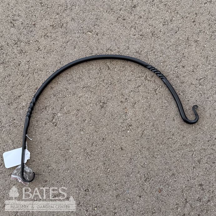 Wall Bracket 18" Arc w/Twists Black Metal