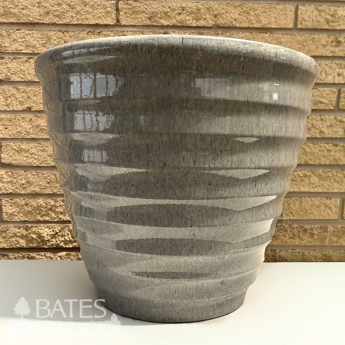 Pot Beehive Taper 18" Grey Lt Wt HD Resin