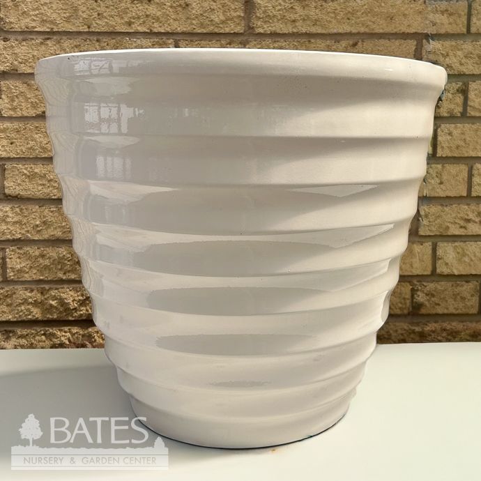 Pot Beehive Taper 18" White Lt Wt HD Resin