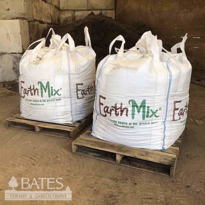 SUPERSAK EarthMix® Knight™ Black Hardwood Bark Mulch/ 1000L / 1.3 cu yd screened &amp; palletized 48hr Advance Notice Required