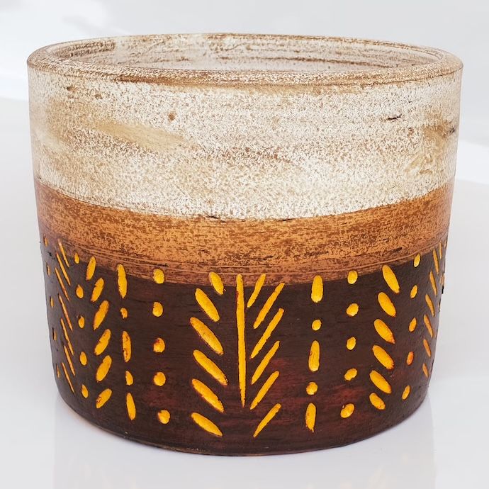 Pot Carved Thai Cylinder Sml 9x7.75 Asst