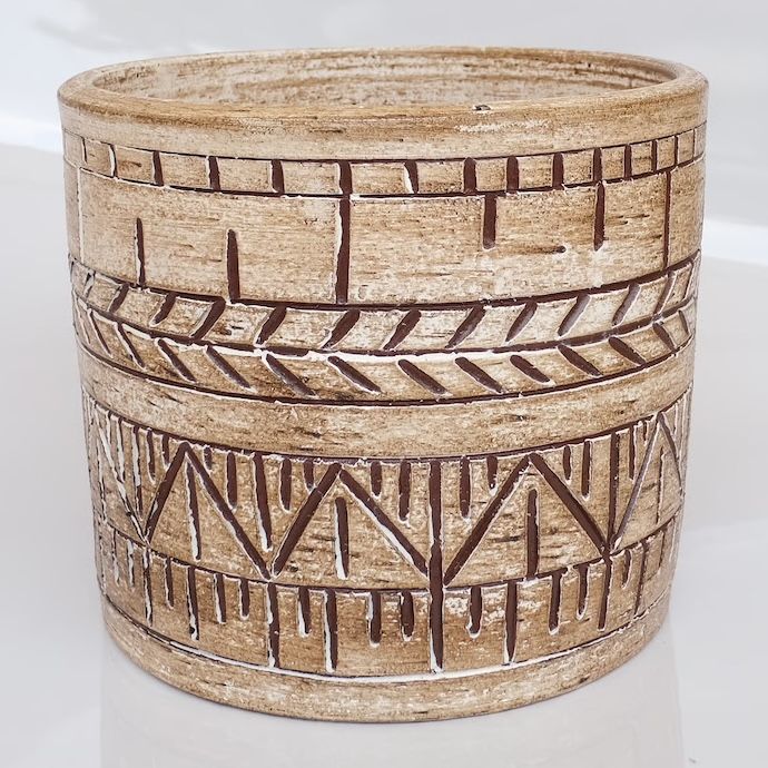 Pot Carved Thai Cylinder Sml 9x7.75 Asst