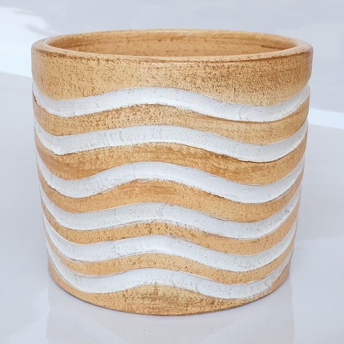 Pot Carved Thai Cylinder Sml 9x7.75 Asst