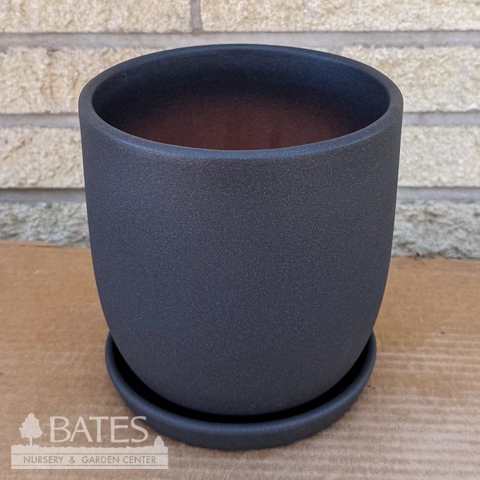 Pot Chatham Egg w/att Saucer Med 7x6.75 Sandy Matte Black