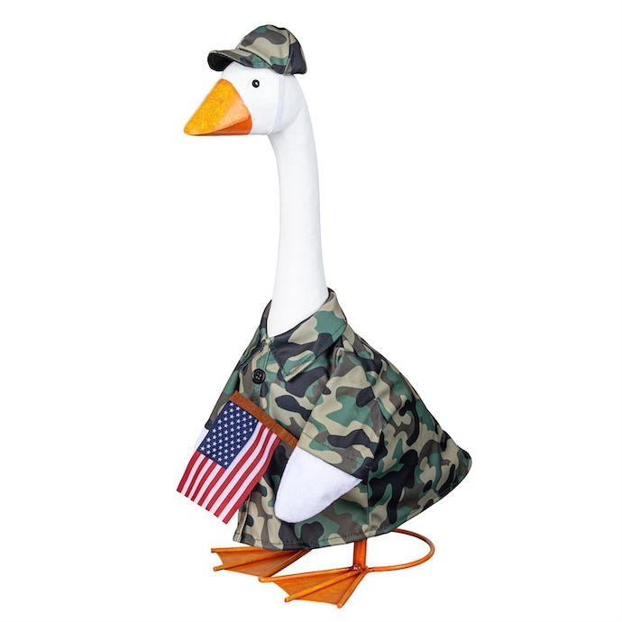 Giddy the Goose Camoflage - Outfit Only