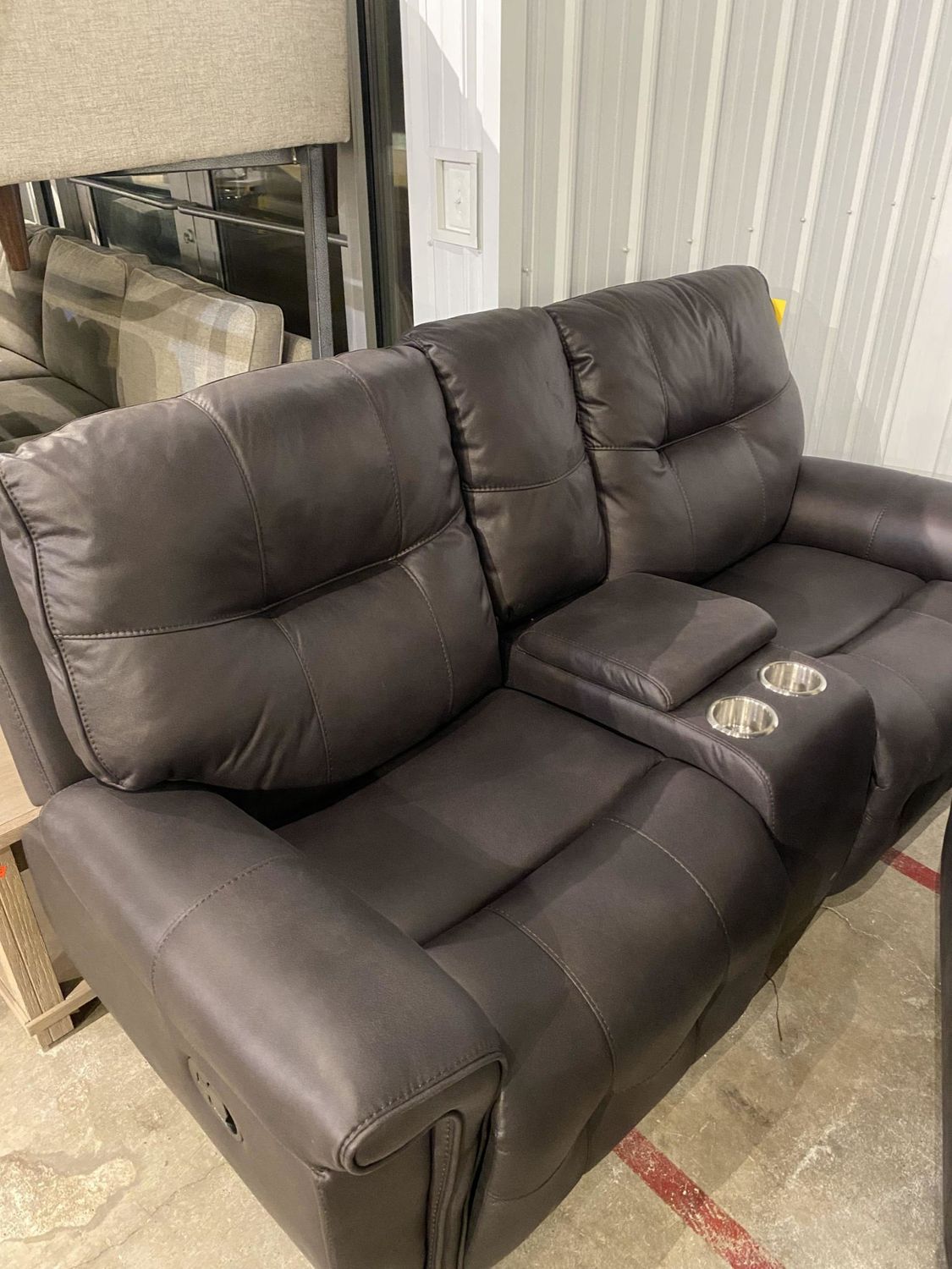 Springhill Loveseat