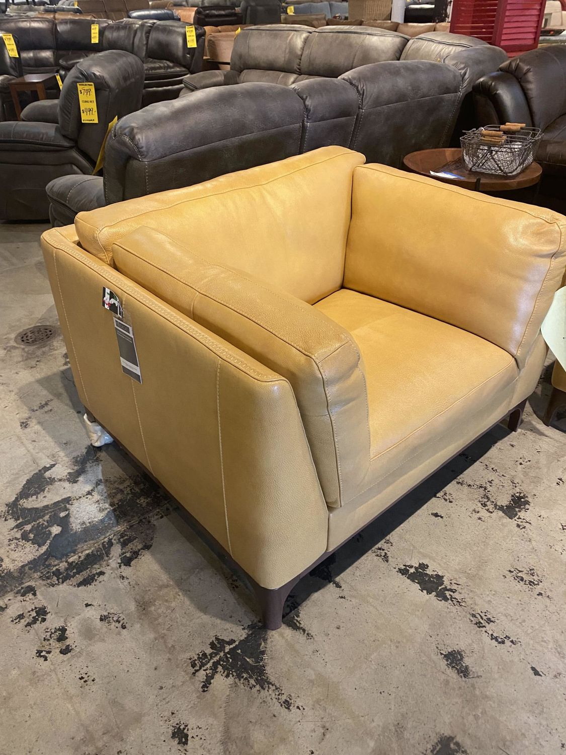 Atina Armchair