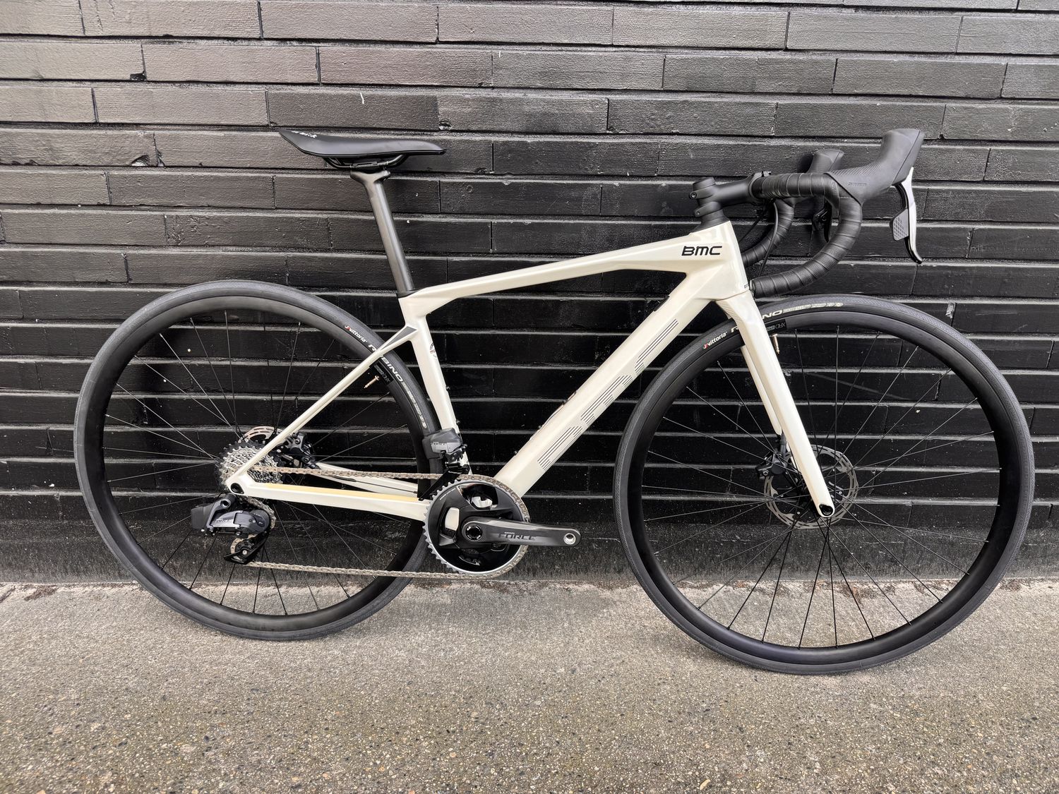 2023 BMC Roadmachine THREE Custom Build White/Grey 47cm