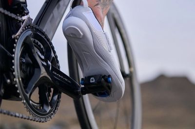 PEDALS &amp; CLEATS