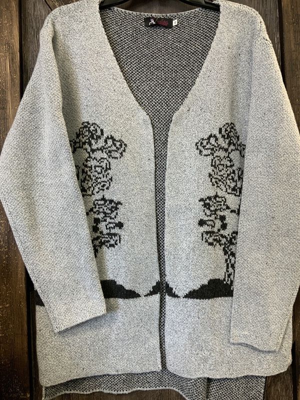 LADIES OPEN SWEATER
