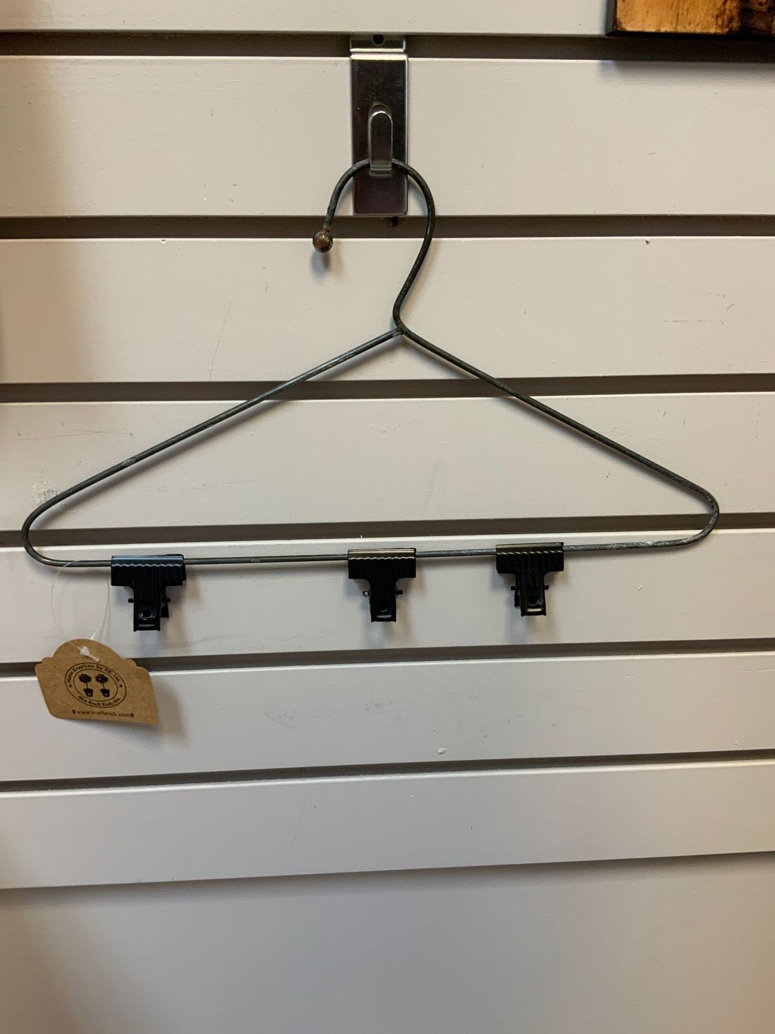 ZINC HANGER WITH CLIPS, Color: GREY