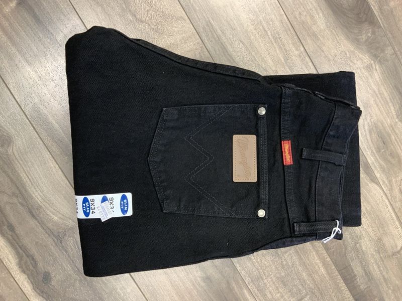 WRANGLER LADIES BLK SLIM FIT